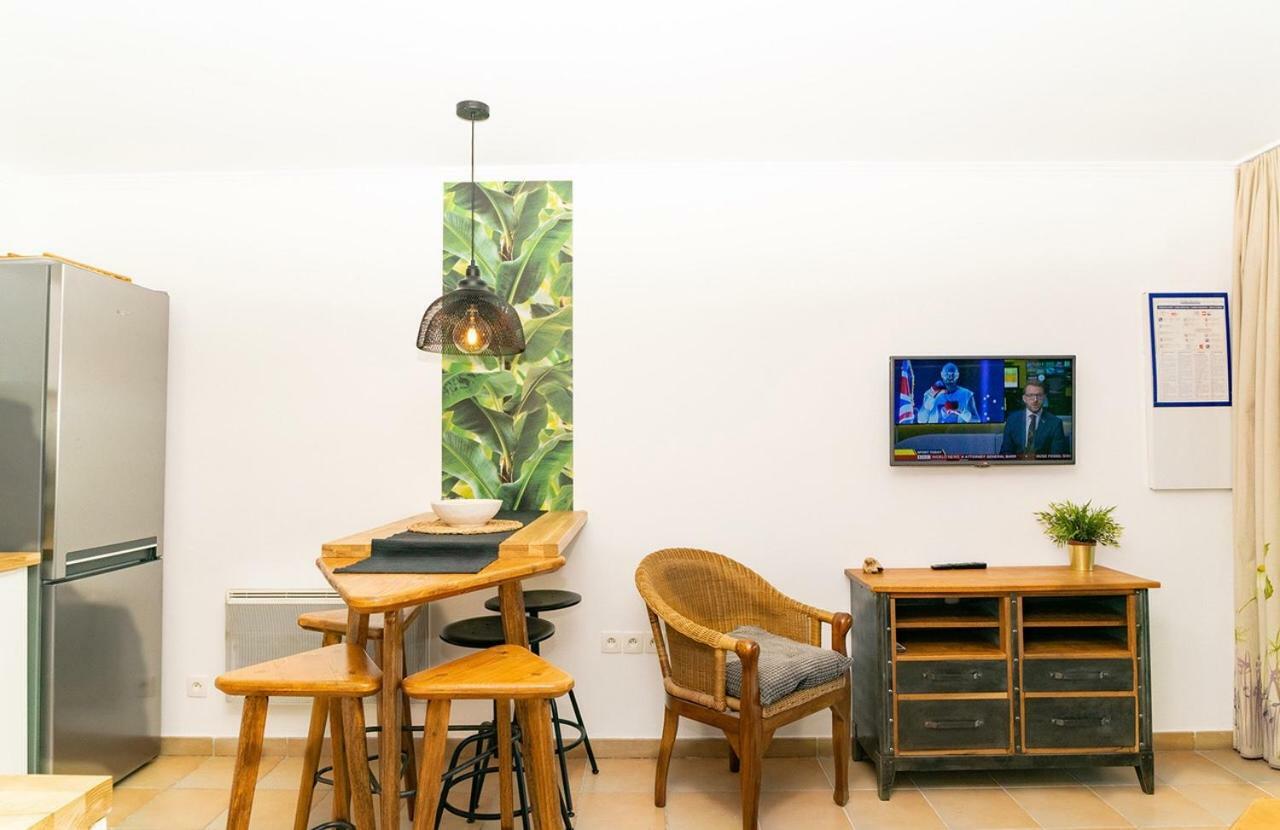 Apartamento Les Restanques Grimaud Exterior foto